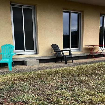 F2 En Rez De Jardin Pour 4 Personnes * Yzeure